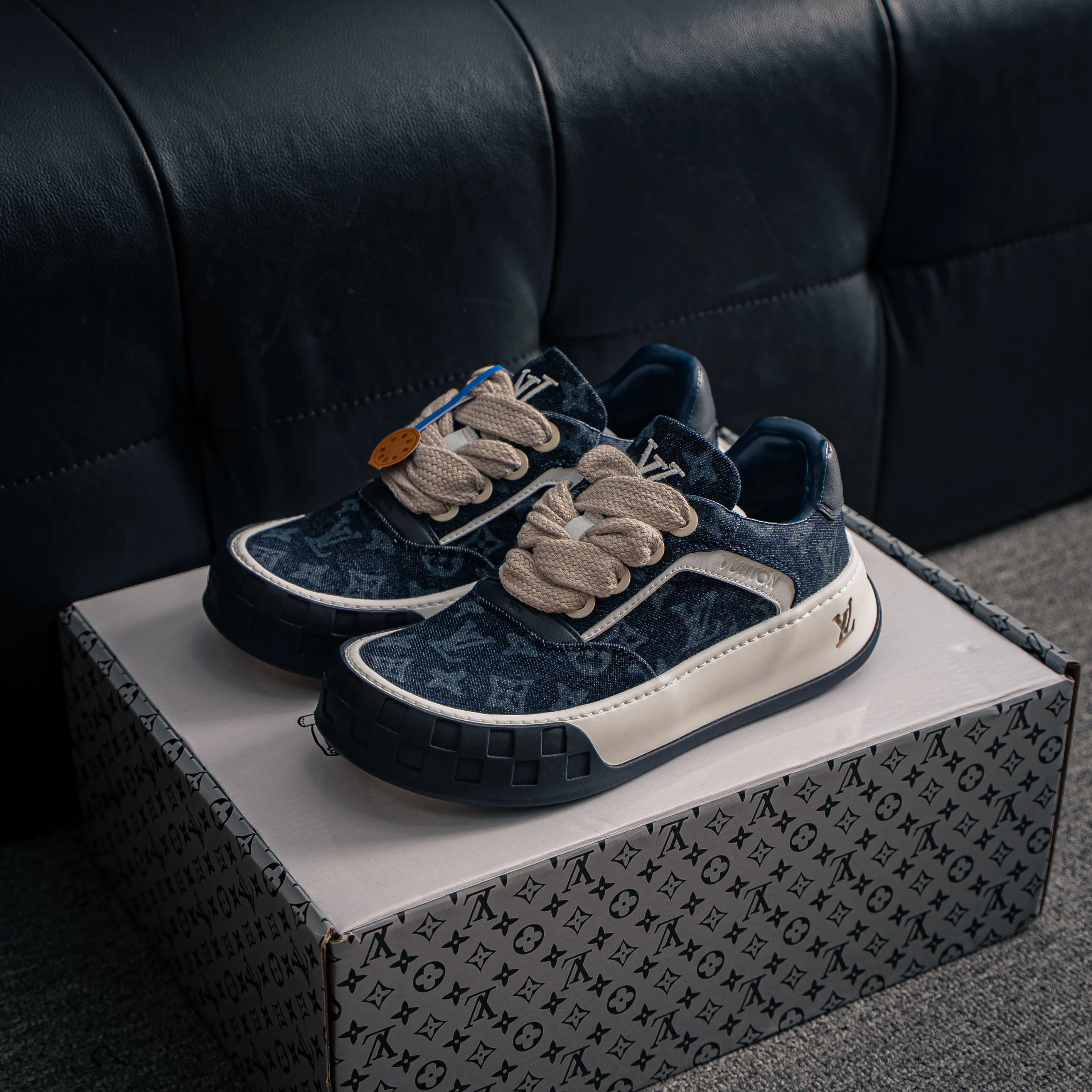 # LV LOUIS VUITTON Tilted Low Sneakers Series Low-Top Retro Versatile Skate Shoes 2026 Skate Shoes Shoes